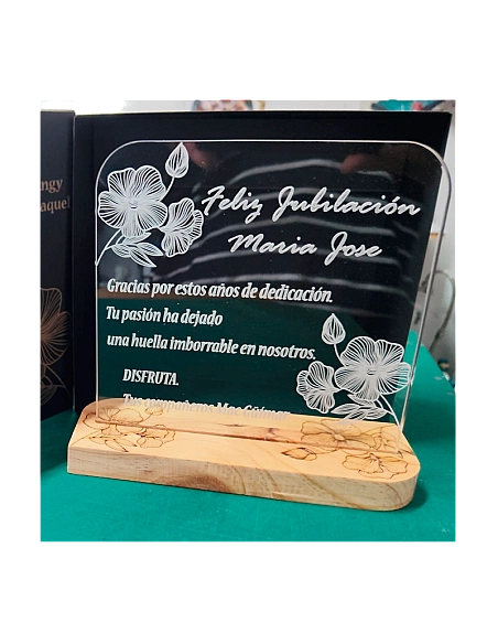 Placa conmemorativa con base en madera MDF