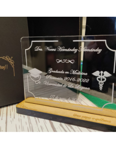 Placa conmemorativa con base en madera MDF 26cm 2