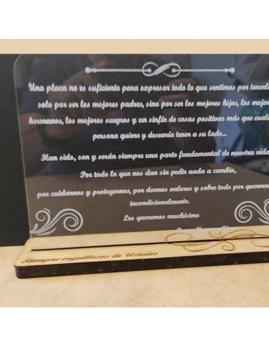 Placa conmemorativa con base en madera MDF