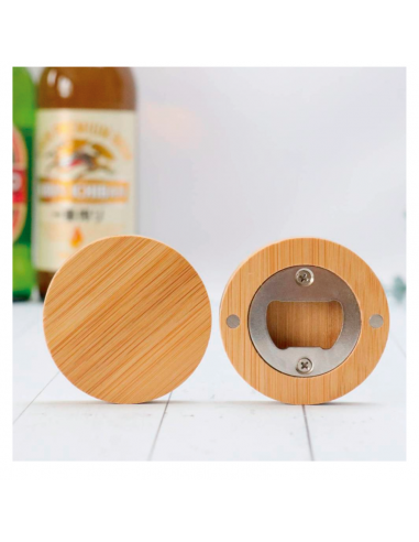 Abridor imantado de bambú. Personalizado