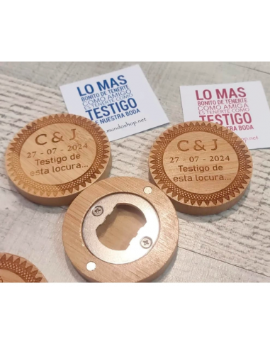 Abridor imantado de bambú. Personalizado